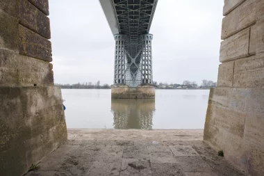 Sous le pont Eiffel de Cubezac (5).
